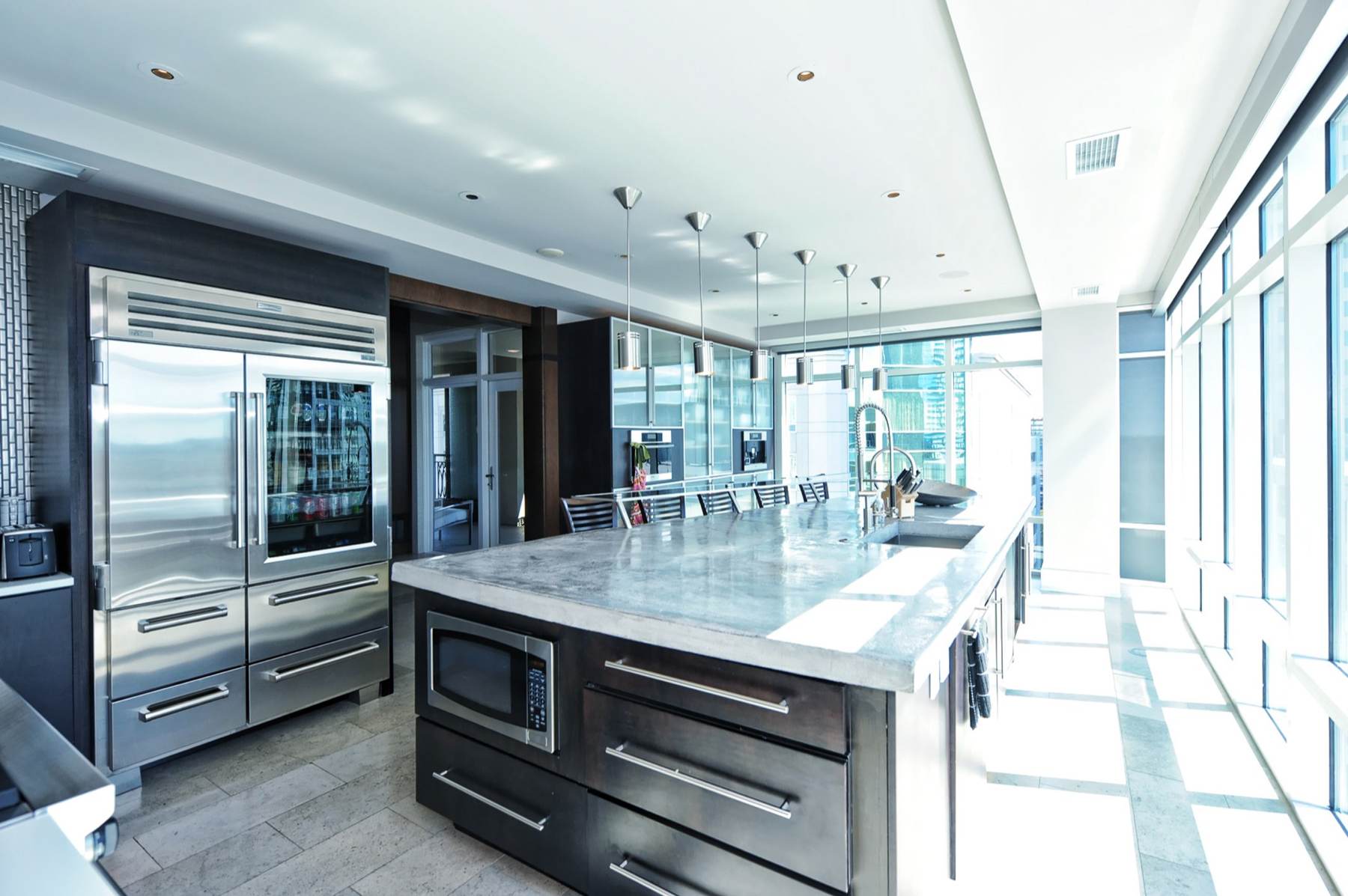 penthouse kitchen and dining room